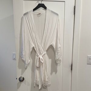 Eberjey Cream Lace Robe